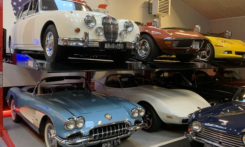 Two Post Car Parking Lift for Vintage Car Storage, Double Deck Parking Solution